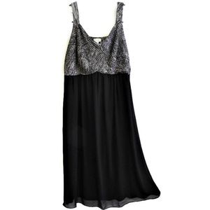 Avenue Maxi Dress Sweetheart V Neck Black Sleeveless Side Zip Lined 26 4X